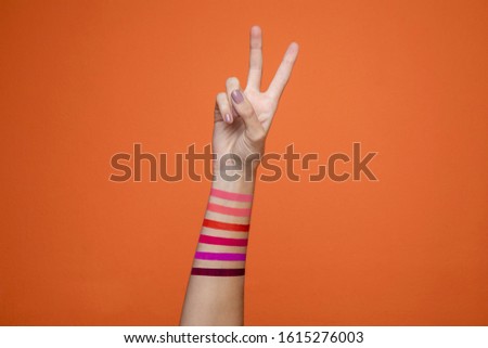 Makeup stripes on hand for test