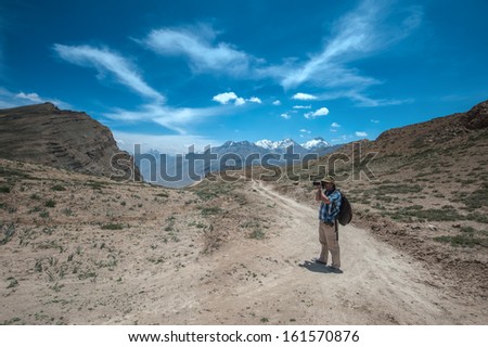 photographer take photo on himalayas mountain
