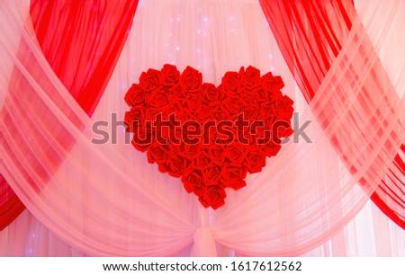 airy red rose heart around tulle decorations