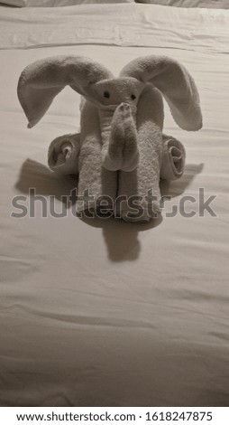 An towel elephant folded on cruise.