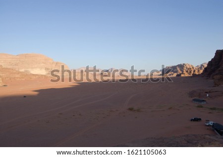 Picture of the desert in Wadi Rum