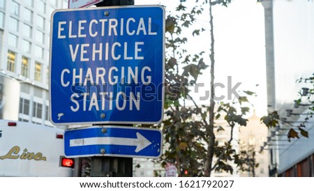 Electrical vehicle charging sign in Downtown Los Angeles