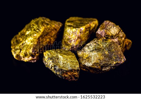 Uranium, a chemical element with a U symbol and an atomic mass equal to 238 u, has an atomic number 92 Royalty-Free Stock Photo #1625532223
