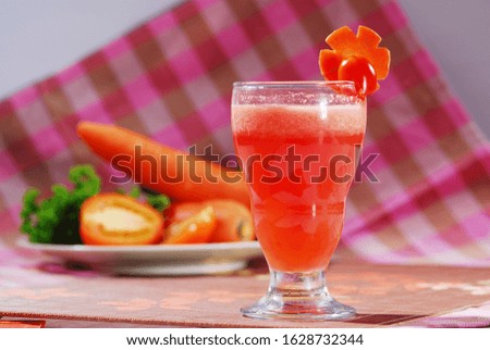 Carrot Juice with Fresh Fruit and Milk