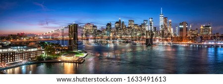 New York skyline with Brooklyn bridge 