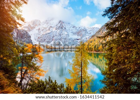 Perfect scenery of famous alpine lake Braies (Pragser Wildsee). Location Dolomiti Alps, national park Fanes-Sennes-Braies, Italy, Europe. Scenic image of Italian Alps. Discover the beauty of earth.