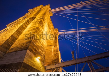 John A. Roebling Suspension Bridge in Cincinnati. Cincinnati, Ohio, USA.