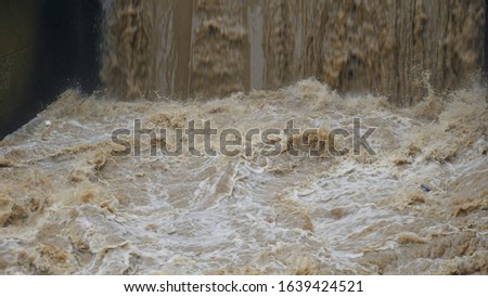 Serayu River discharge is very heavy due to rain