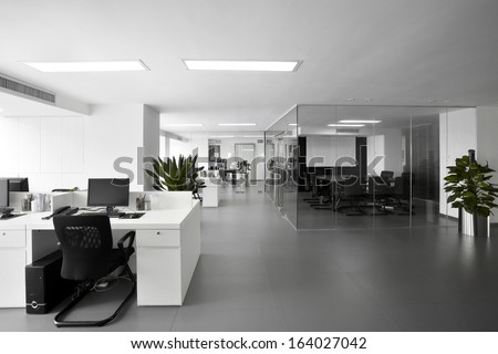 Simple and stylish office environment Royalty-Free Stock Photo #164027042