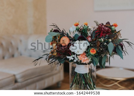 Pretty And Unique Wedding Flowers