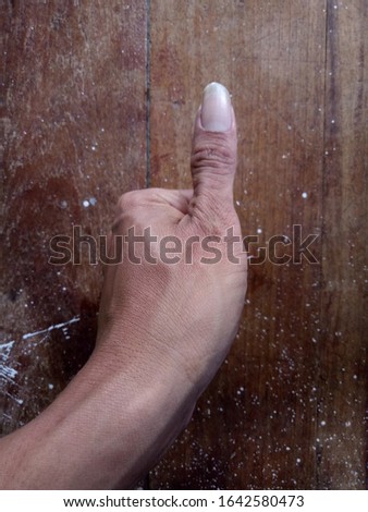 kind of style of human fingers