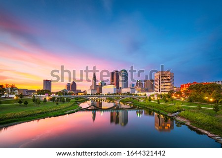 Columbus, Ohio, USA skyline on the river at dusk. Royalty-Free Stock Photo #1644321442