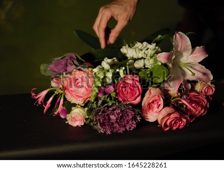 composition of a pretty valentine bouquet
Pretty floral composition in shades of pink and purple.