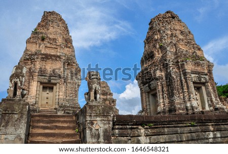 The ruins of East Mebon Temple in Angkor, Camboja