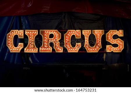 Circus lettering