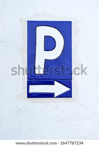 Indication or information traffic signal, parking direction arrow in tile