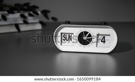 Flip alarm clock - Stop Motion Animation
