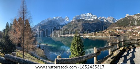 Lake with mountain in the winter