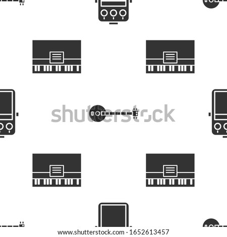 Set Guitar pedal, Banjo and Piano on seamless pattern. Vector