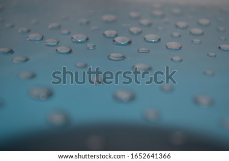 Pictures of water droplets, water droplets on smooth surface objects