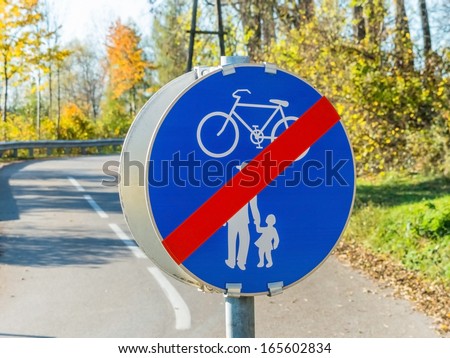 sign for bike path and walkway. impact on road traffic