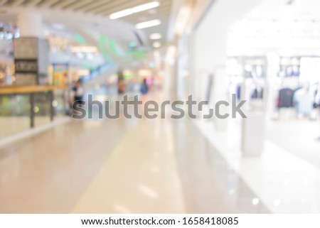 Abstract blur background of shopping mall.
