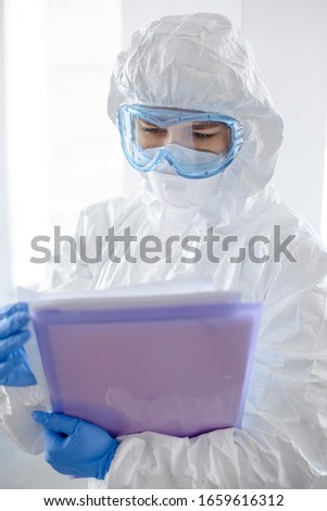 doctors are fighting the virus Royalty-Free Stock Photo #1659616312