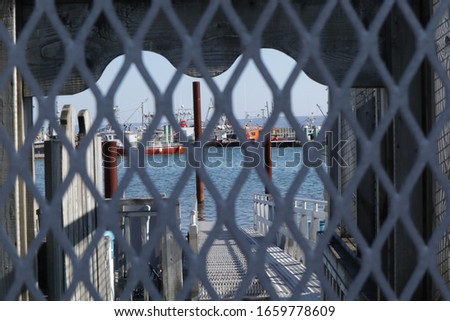 Harbor view through a metal n
gate