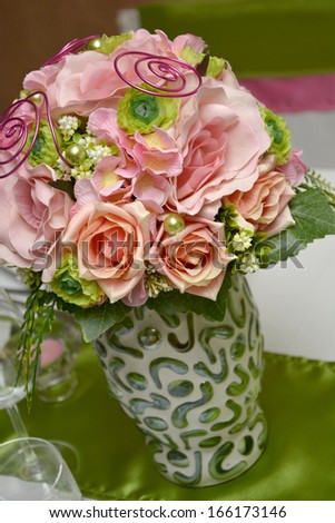 Elegant wedding flower decoration