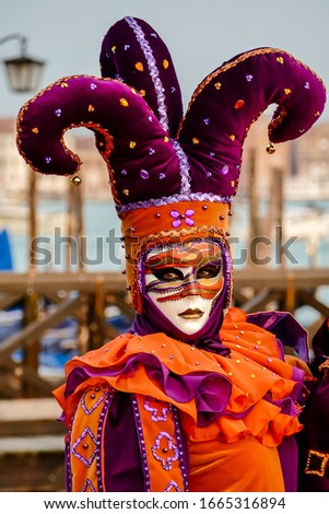 Photo View in Venice City During the Carnival Holiday , taken in venice carnival , italy, europe