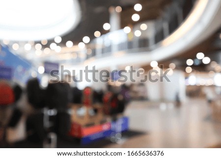 abstract blurred of department store or shopping center mall.