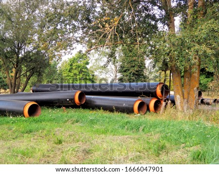 Metal pipes of large diameter in polyethylene insulation                               