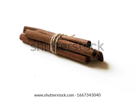 Brown sticks of dry cinnamon with good flavour, ingredient for cooking tasty food