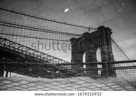 
Reflection of the Brooklyn bridge into the water
