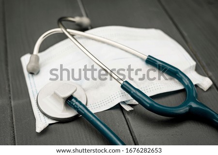 Stethoscope and protective mask against coronaviruses, other viruses and bacteria