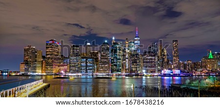 Spectacular landscape of the Manhattan skyline at night