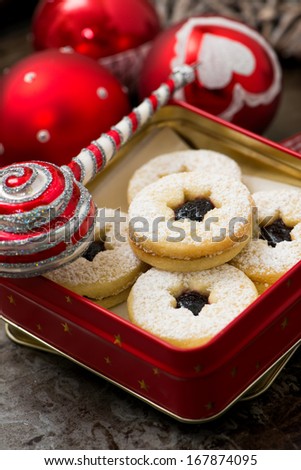 Marmalade cookies in a cookie box