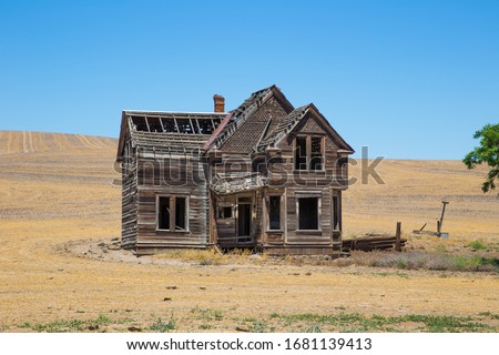 Old House, Spooky House, Scary Abandoned Building in Countryside Setting Royalty-Free Stock Photo #1681139413