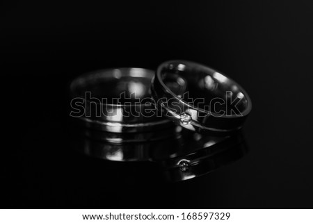 wedding rings onblack background