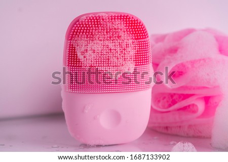 Electric Facial Spa Massager and Cleanser, Sonic Vibration, pink