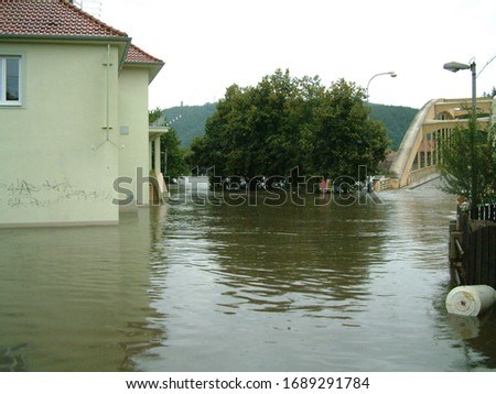 
picture is reported by the floods in prague 2006. It was a disaster