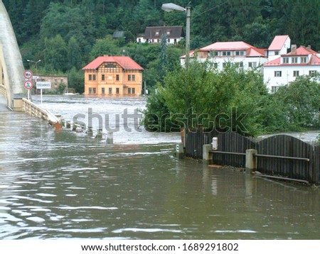 
picture is reported by the floods in prague 2006. It was a disaster