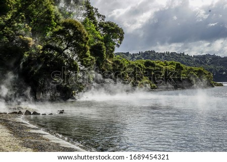 
Hot Water Beach conservation campsite: Lake Tarawera / natural hot springs in Te Rātā Bay. 