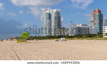 Sunny day at Miami Beach