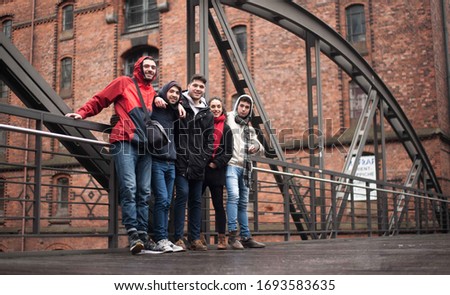 fantastic day of sightseeing with friends in hamburg city