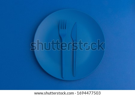 blue background with blue utensils, top view, nobody, color of the year, horizontal