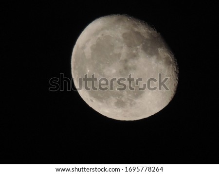 detailed photos of the moon 