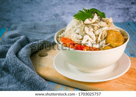 chicken vermicelli soto with potato cake soup picture hd