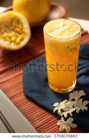 
Natural juice
passion fruit in glass cup