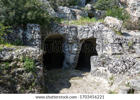 Gravina di Petruscio, The prehistoric village of Petruscio, ancient village carved into the rock, rock churches and cave dwellings. Mottola, Taranto, Apulia (Puglia), Italy